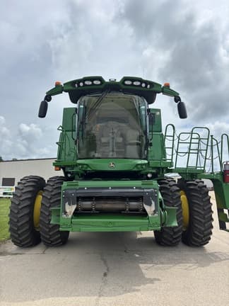 Image of John Deere S770 equipment image 2