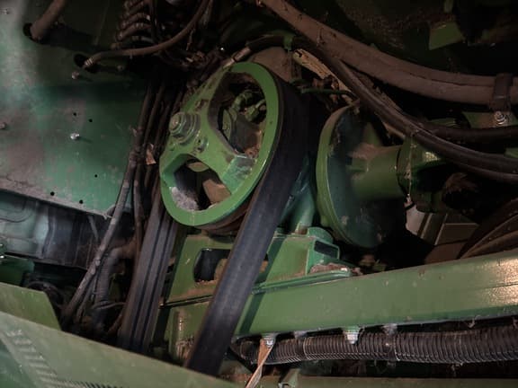 Image of John Deere S770 equipment image 4