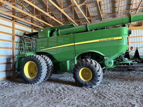 Image of John Deere S770 equipment image 1