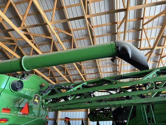Image of John Deere S770 equipment image 4