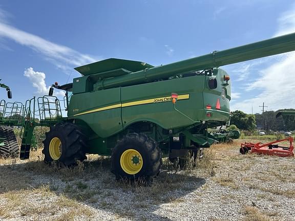 Image of John Deere S770 equipment image 4