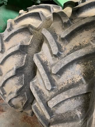 Image of John Deere S780 equipment image 4