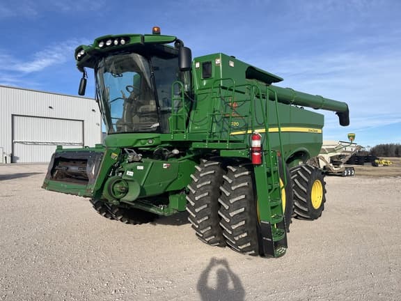 Image of John Deere S780 Primary image