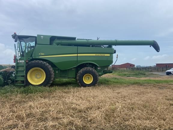 Image of John Deere S780 equipment image 2