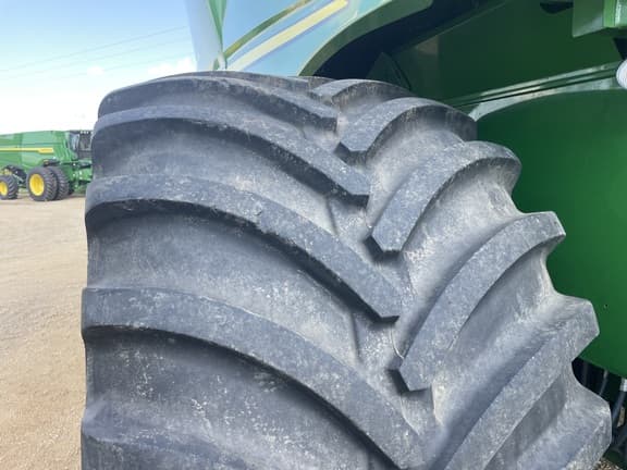 Image of John Deere S780 equipment image 2