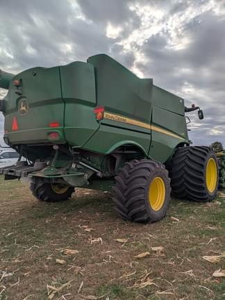 Image of John Deere S780 equipment image 1