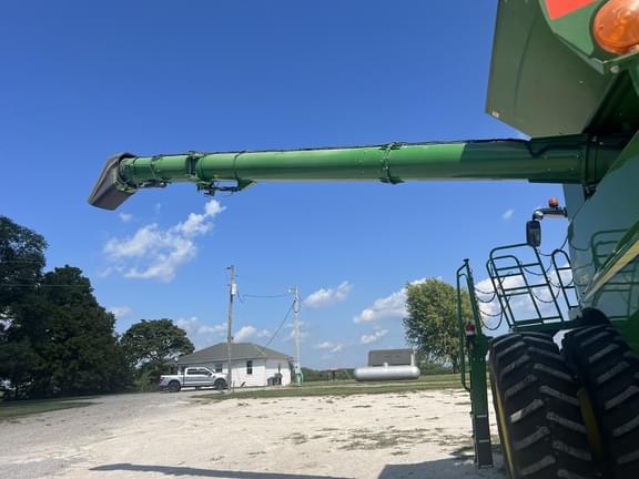 Image of John Deere S780 equipment image 3