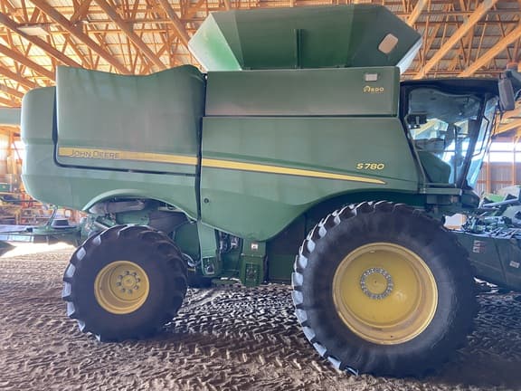Image of John Deere S780 equipment image 4