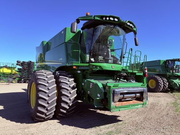 Image of John Deere S780 equipment image 1