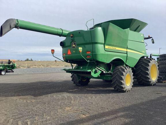 Image of John Deere S780 equipment image 4