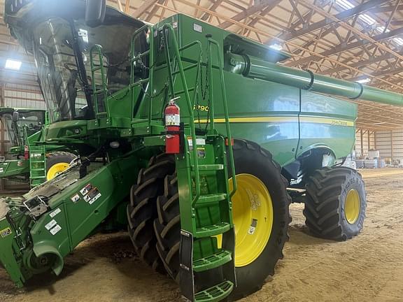 Image of John Deere S790 equipment image 2