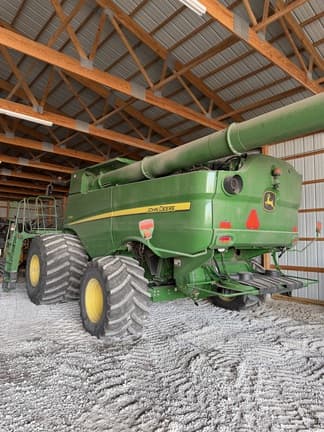 Image of John Deere S790 equipment image 1