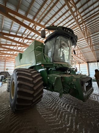 Image of John Deere S790 equipment image 4