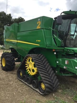 Image of John Deere S790 equipment image 4