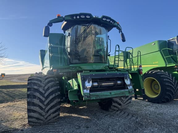 Image of John Deere S790 Primary image