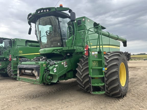 2020 John Deere S790 Equipment Image0