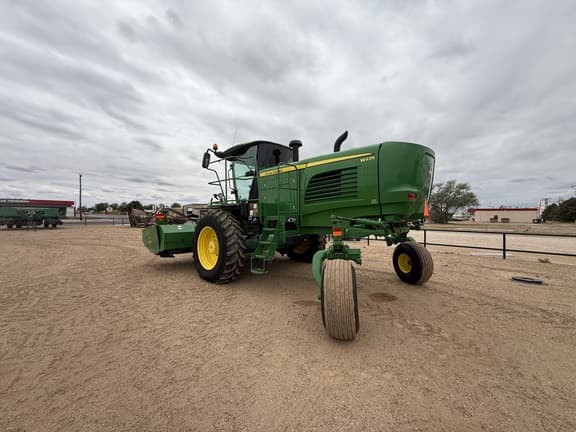 Image of John Deere W235 equipment image 3