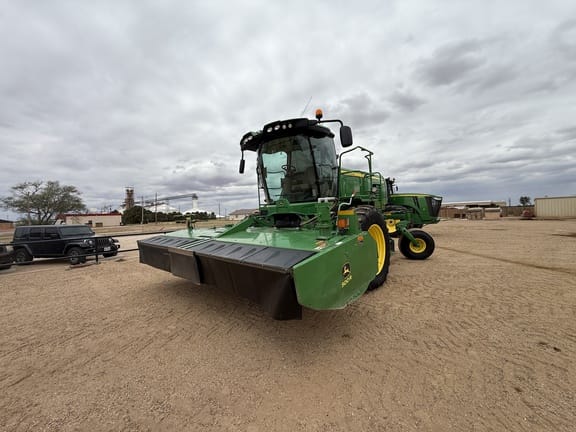 2020 John Deere W235 Equipment Image0