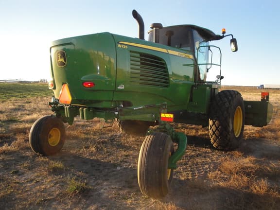 Image of John Deere W235 equipment image 4