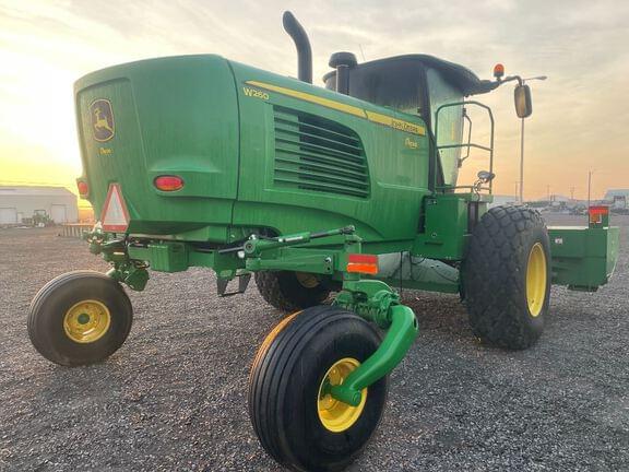 Image of John Deere W260 equipment image 4
