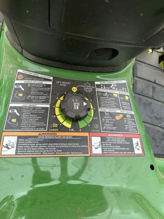 Image of John Deere X380 equipment image 3