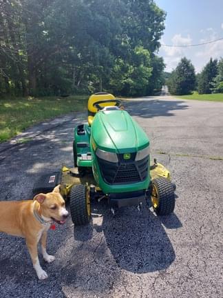 Image of John Deere X380 equipment image 1