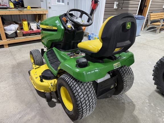 Image of John Deere X390 equipment image 4