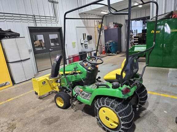Image of John Deere X570 equipment image 1