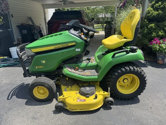 2020 John Deere X580 Equipment Image0
