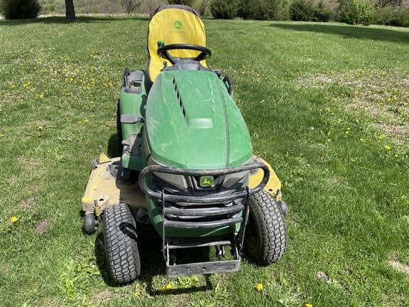 Image of John Deere X590 equipment image 1