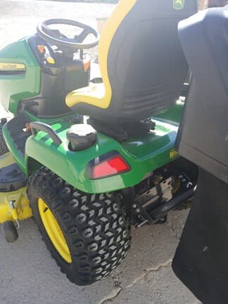 Image of John Deere X590 equipment image 3