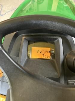 Image of John Deere X590 equipment image 1