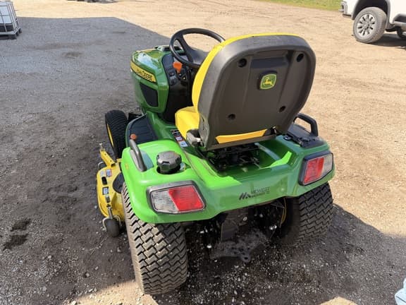 Image of John Deere X734 equipment image 1