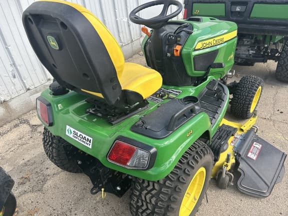 Image of John Deere X738 equipment image 3