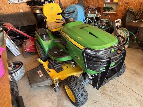 2020 John Deere X739 Equipment Image0