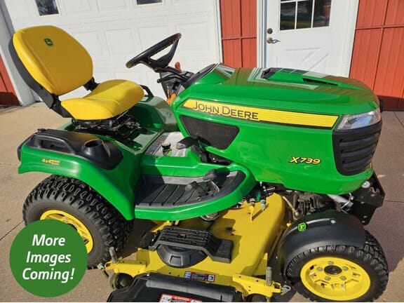2020 John Deere X739 Equipment Image0
