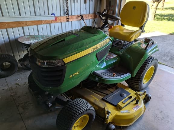 Image of John Deere X750 Primary image