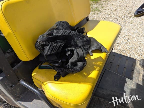 Image of John Deere XUV 560E equipment image 4