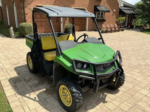 2020 John Deere XUV 590M Equipment Image0