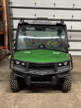 Image of John Deere XUV 835M equipment image 1