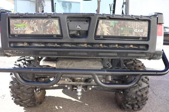 Image of John Deere XUV 835M equipment image 2