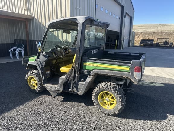 Image of John Deere XUV 835M equipment image 1