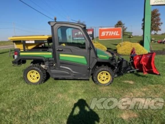 Image of John Deere XUV 835M equipment image 2
