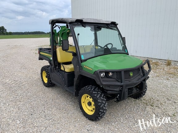 2020 John Deere XUV 835M Equipment Image0
