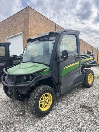 Image of John Deere XUV 835M Primary image