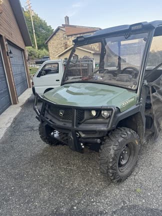 Image of John Deere XUV 835M Primary image
