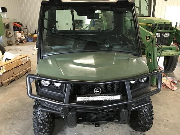Image of John Deere XUV 835M equipment image 3