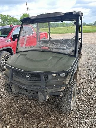 Image of John Deere XUV 835M equipment image 2
