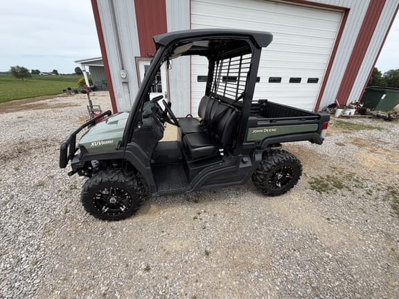 2020 John Deere XUV 835M Equipment Image0