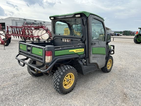 Image of John Deere XUV 835R equipment image 4